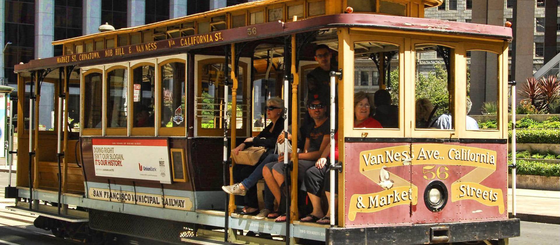 Travellers on the cable car in San Francisco | Graham H.