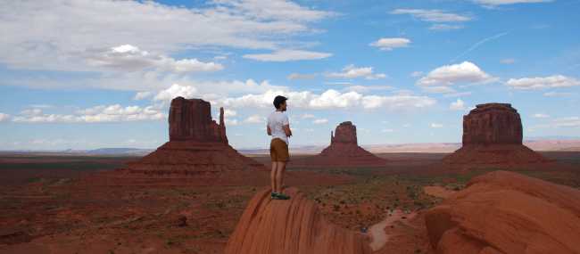Enjoying the view in Monument Valley | Tanya Cross